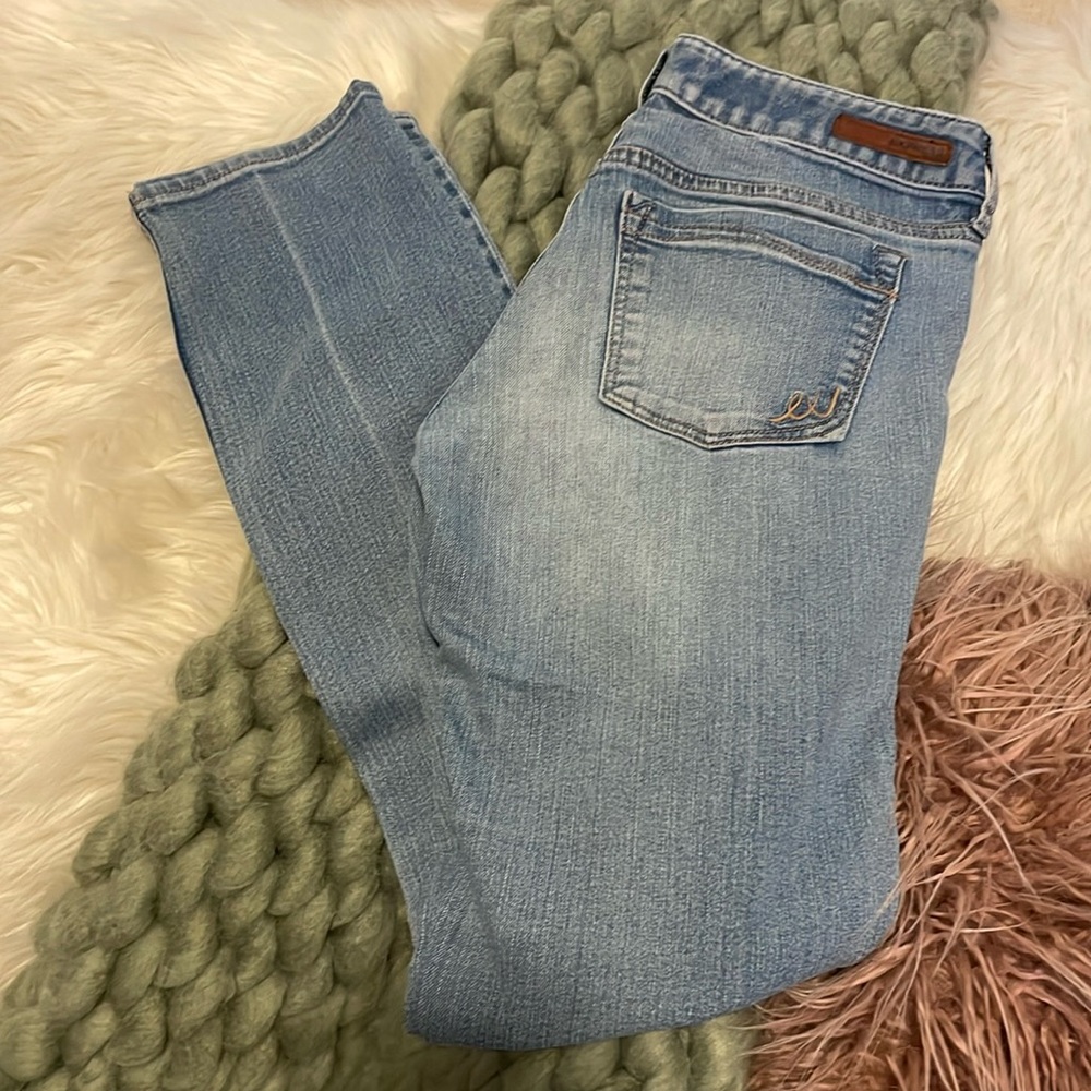 Express Jeans Skinny Stella Low Rise size 2R ~ Light Blue 🤍